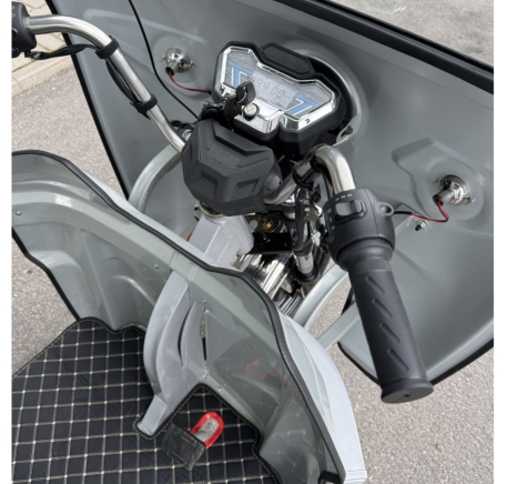 Electric three-wheel cargo scooter CSX-06 (16')