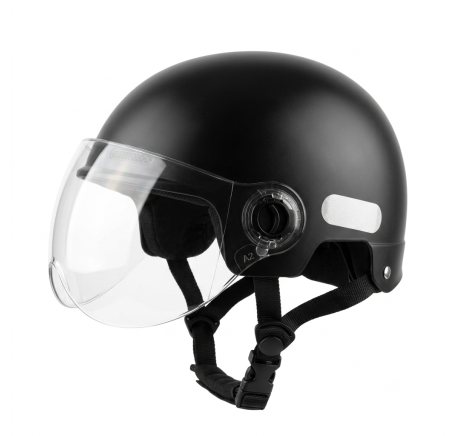 City ​​helmet with goggles