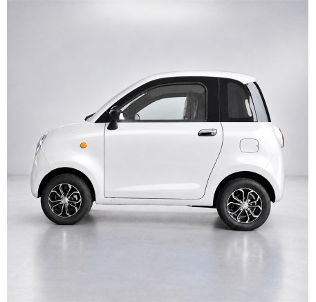 RIDE-E LUMA White — side view (AI studio visual)